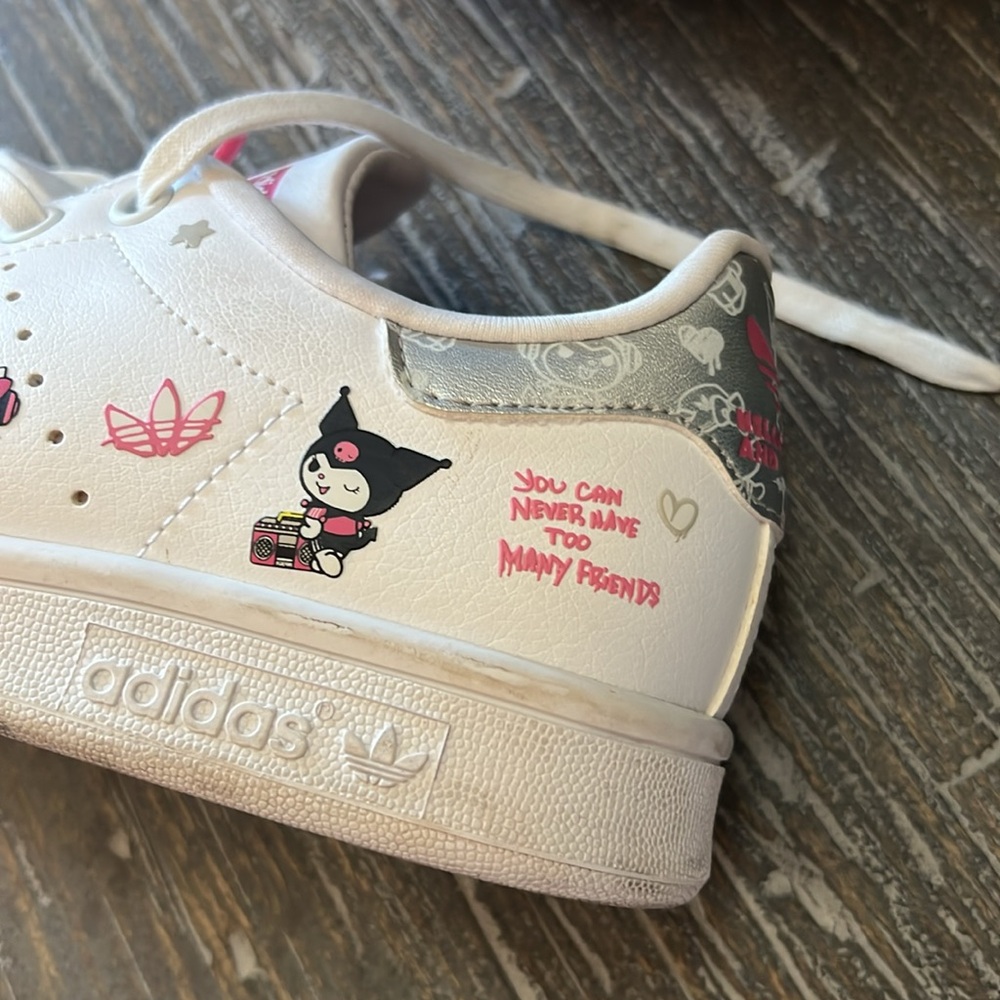 Adidas Stan Smith Hello Kitty Sneakers - Picture 8 of 12